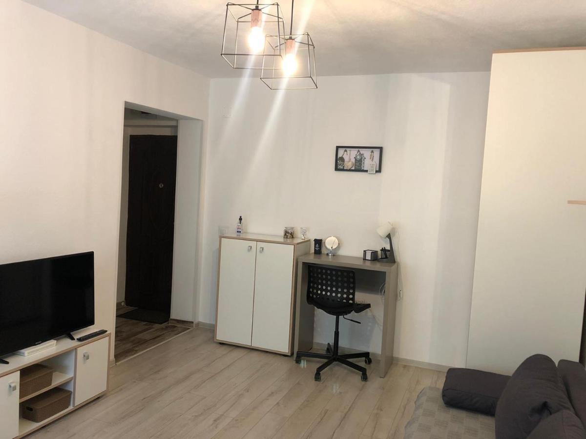 Cozy Place 47-Self check in&out Piteşti Exterior foto